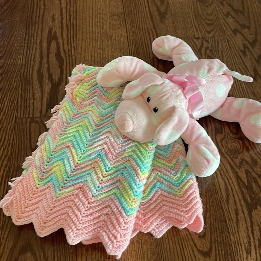 HANDMADE CROCHET BABY GIRL BLANKET AND STUFFY doggy MULTI color Chevron